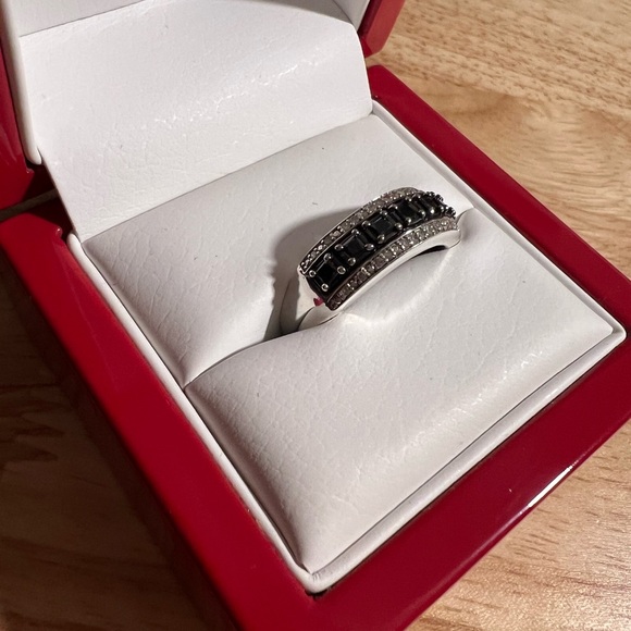 Elegant Diamond and Sapphire and 925 Silver Ring